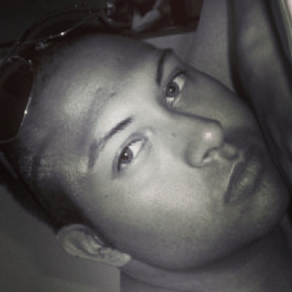 Profile Picture of David Rives (@drives2015) on Poshmark