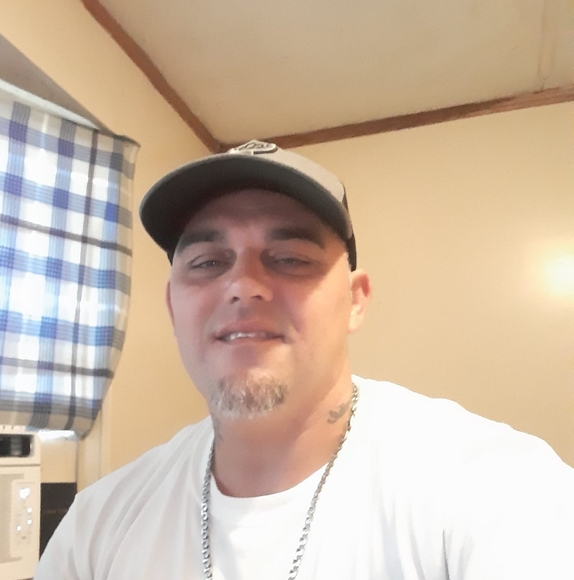 David Hartner - Poshmark Profile Picture of David Hartner (@dagodave37) on Poshmark