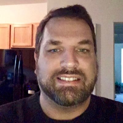 Profile Picture of Eric Baranek (@pacer6string) on Twitter