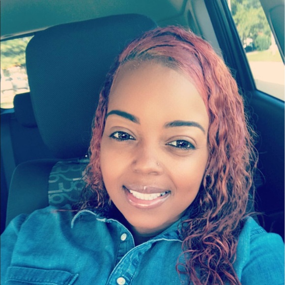 Profile Picture of Sasha Andrews (@lilbitt2511) on Poshmark
