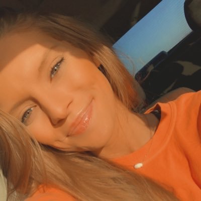 Profile Picture of Chelsey Powell (@chelpow_) on Twitter