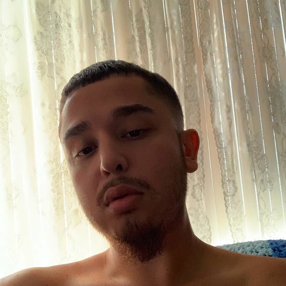 Profile Picture of Fred Fernandes (@fredfernnn) on Poshmark