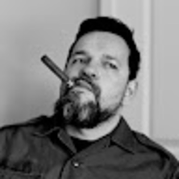 Profile Picture of John Bird (@johnbird1978) on Poshmark