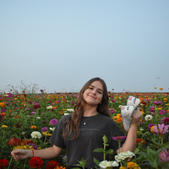 Profile Picture of Adellia Vasilkov (@adelliav22) on Poshmark