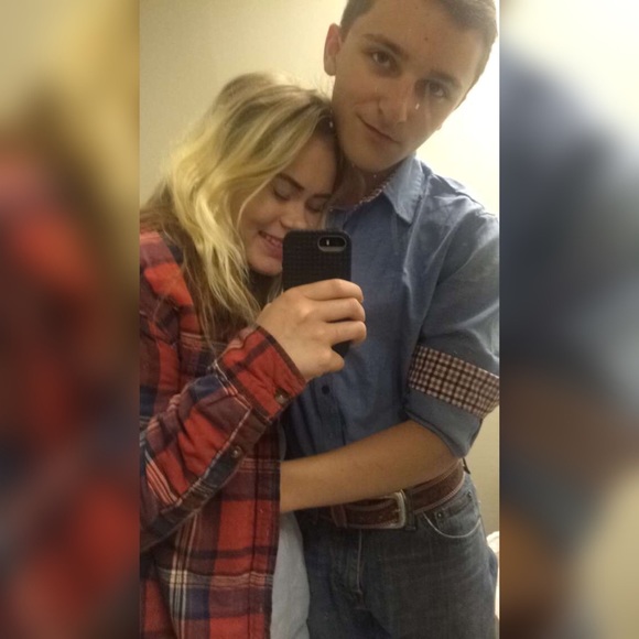 Profile Picture of Amber Roberts (@amberrober3) on Poshmark