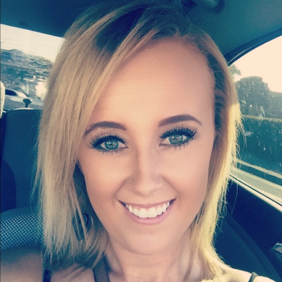 Profile Picture of Taylor Mccann (@taymccann) on Poshmark