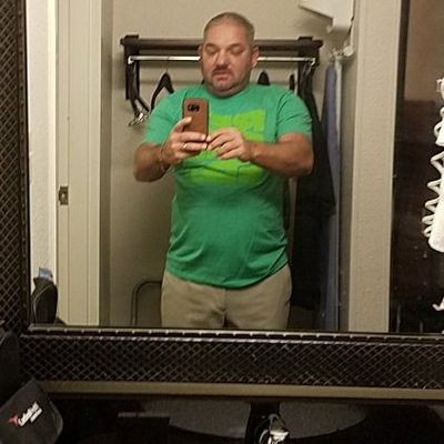 Profile Picture of Ray East (@rayeast8) on Twitter