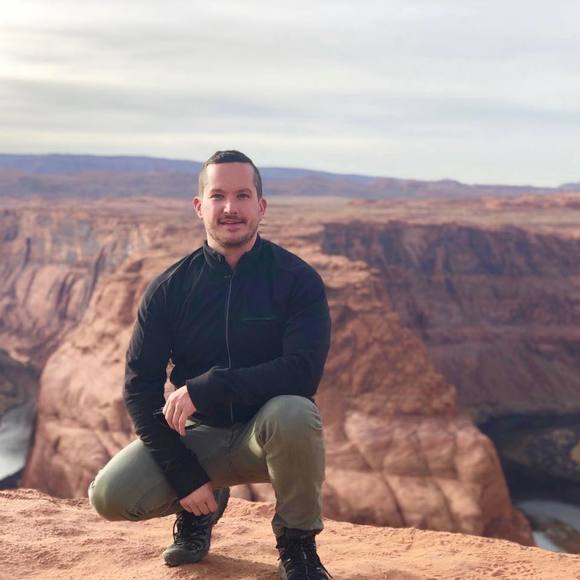 Profile Picture of Sam Barrus (@sam_barrus) on Poshmark