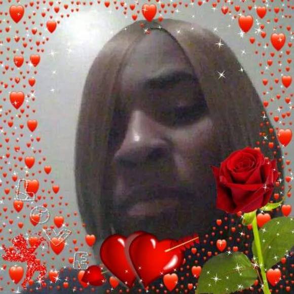 Profile Picture of Lisa Hayes (@hayeslisa620) on Poshmark