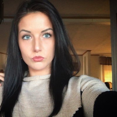 Profile Picture of Rachel Towers (@rachelt0wers) on Twitter