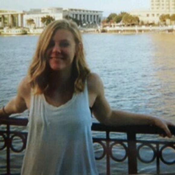 Profile Picture of Em Mcnair (@emmcnair) on Poshmark