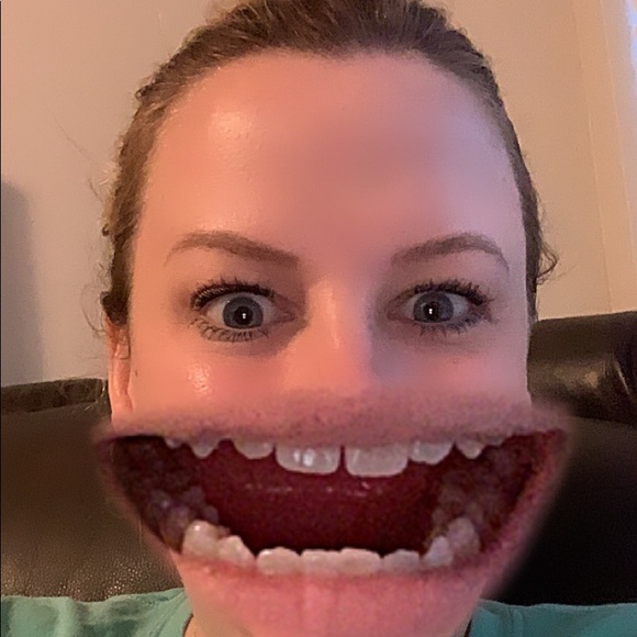 Profile Picture of Diana Younts (@dianayounts) on Poshmark