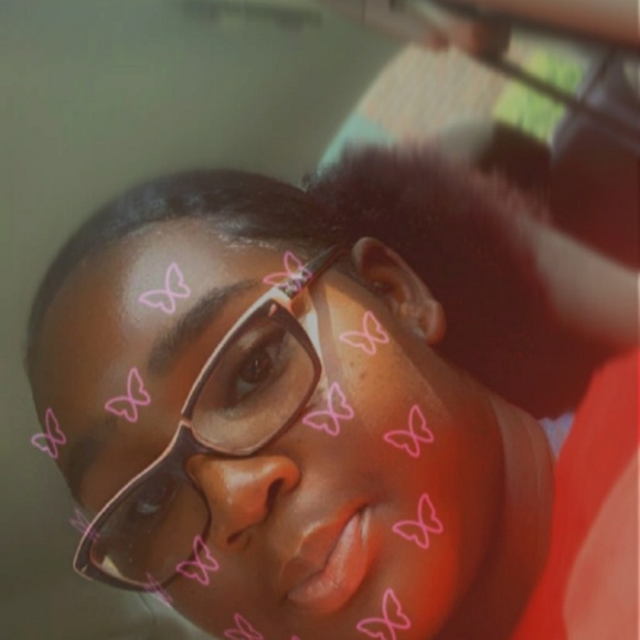 Profile Picture of Kennedie Shivers (@mskennedie1) on Poshmark