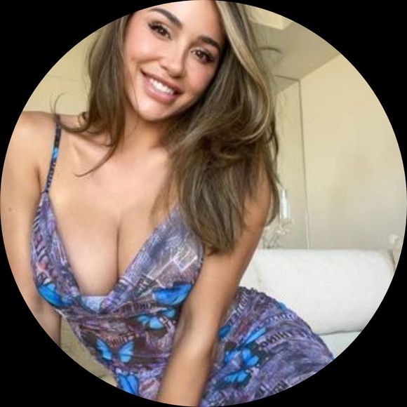 Profile Picture of Hortencia Larsson (@h_larsson) on Poshmark