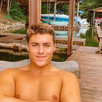 Profile Picture of MATT LEONARD (@mattleonardd) on Twitter