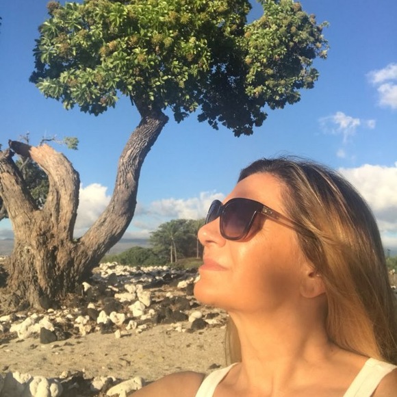 Profile Picture of Peggy Fowler (@peggyfowler1985) on Poshmark