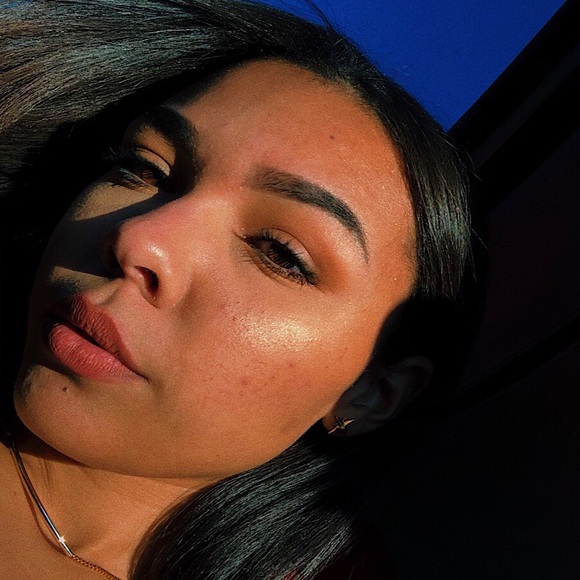 Profile Picture of Shawna Leaton (@shawna1790) on Poshmark