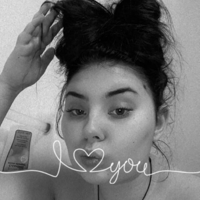 Profile Picture of Lillian Jeffries968 (@lilywillow2002) on Tiktok