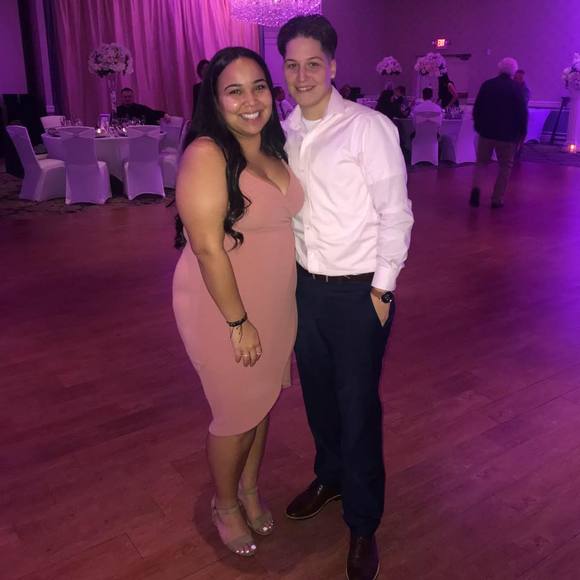 Profile Picture of Tania Solano (@taitaitaiii) on Poshmark