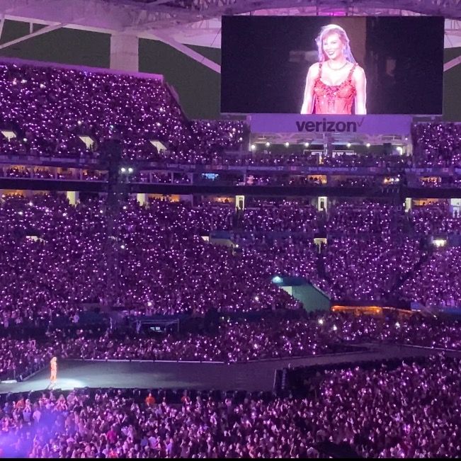 Profile Picture of Myles Stewart ⸆⸉  ོ🪩 (@mylestewart) on Tiktok