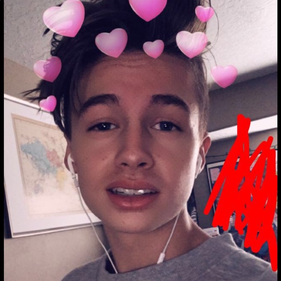 Profile Picture of Kaleb Evans (@kaleevan9579) on Poshmark