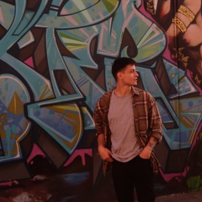 Profile Picture of Christopher Huerta (@handsomehuerta) on Twitter