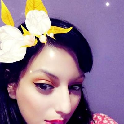 Profile Picture of Mandy (@QueenofCalvary) on Twitter