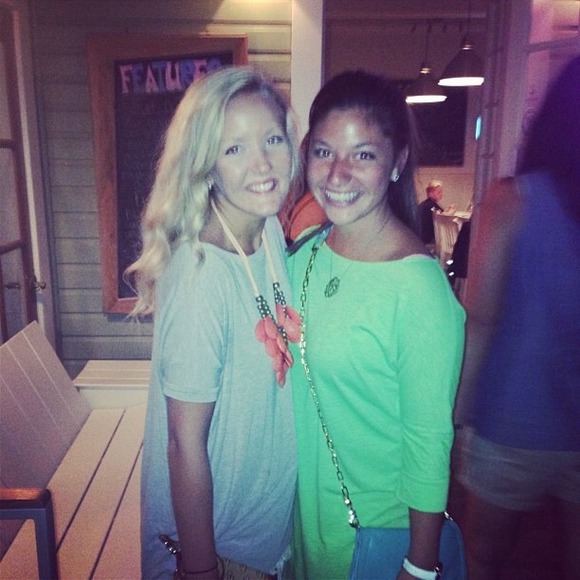 Maddison Bierbaum - Poshmark Profile Picture of Maddison Bierbaum (@maddisonb) on Poshmark