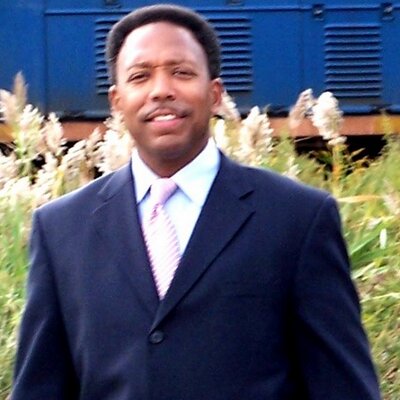 Profile Picture of Derek Armstead (@derek_armstead) on Twitter