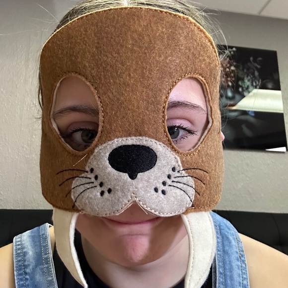 Heather Newland - Poshmark Profile Picture of Heather Newland (@heathermicheleb) on Poshmark