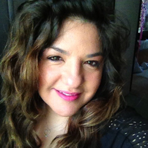 Profile Picture of Maria Frahm (@mteneyuca) on Poshmark