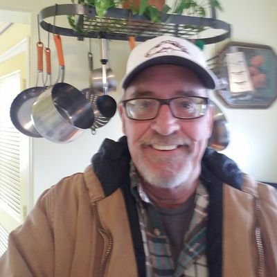 Profile Picture of Brad Mickey (@bradmickey3) on Twitter
