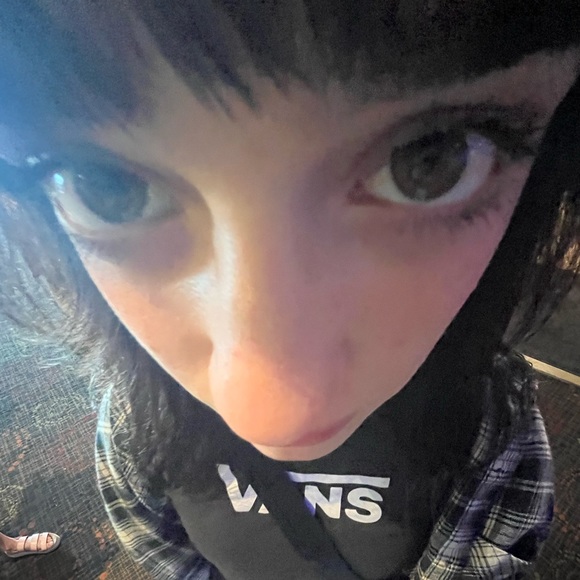 Profile Picture of Alexa Swearingen (@a1_3xa) on Poshmark