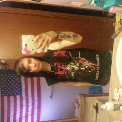 Profile Picture of Elaina Foster (@cookiecrumble93) on Twitter