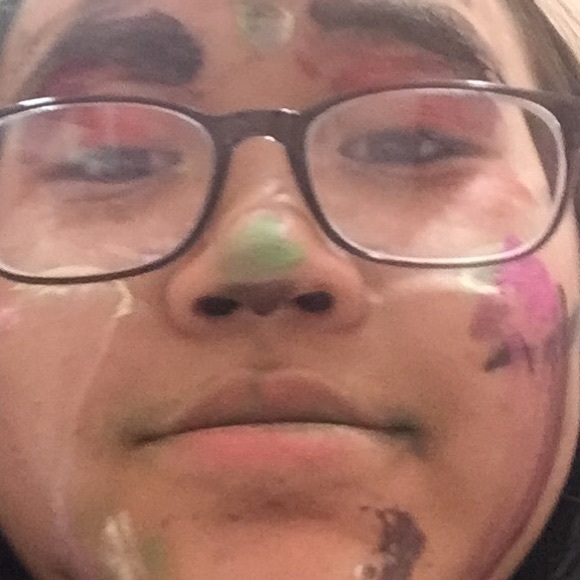 Profile Picture of Shayla Dinh (@postsush) on Poshmark