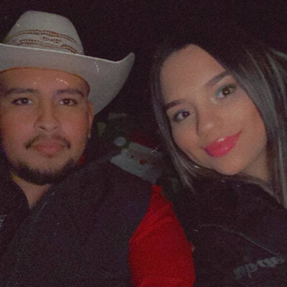 Profile Picture of Blanca Flores (@nalimbanda) on Poshmark