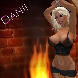 Profile Picture of Danii TopHat (@danii.tophat) on Facebook
