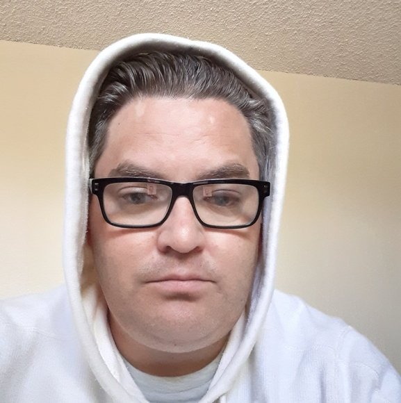 Profile Picture of Lars Lindvig (@larslindvig) on Poshmark