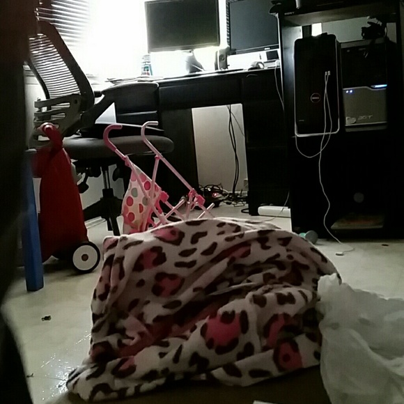 Profile Picture of Malkah Yellin (@malkah) on Poshmark