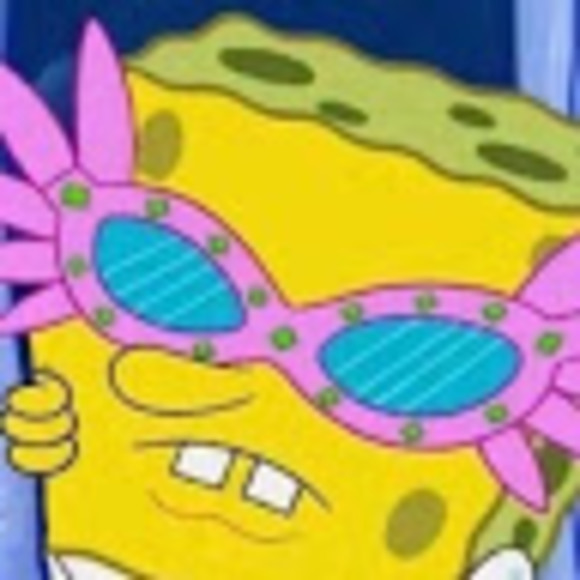 Profile Picture of Lena Nguyen (@lenan13) on Poshmark