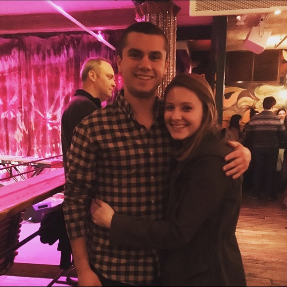 Profile Picture of Chelsea Cantin (@chelseacantin) on Poshmark