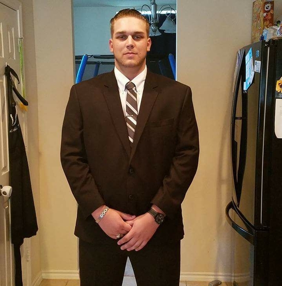 Profile Picture of Danton Tunnell (@dantontunnell) on Poshmark