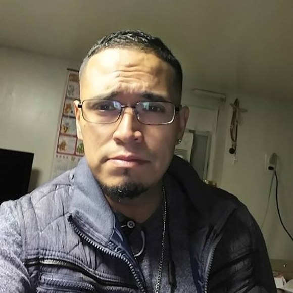 Profile Picture of Carlos Egoavil (@carlito7954) on Poshmark