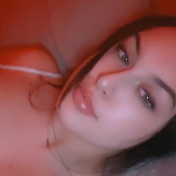 Profile Picture of Bianca Mackley (@bianca_mackley) on Poshmark