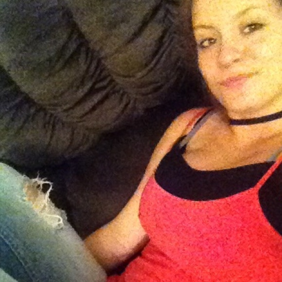 Profile Picture of Janet Davis (@jkayc91) on Poshmark