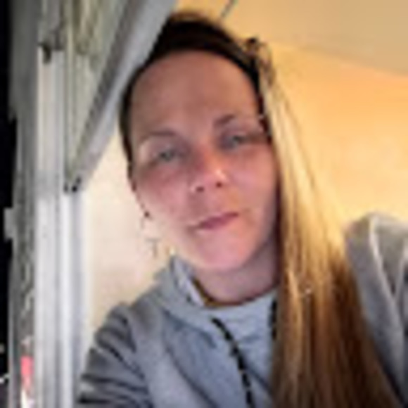 Profile Picture of Jessica Gricks (@gricksjessica) on Poshmark