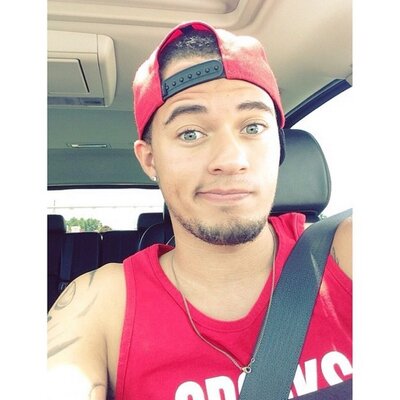 Profile Picture of Lance Baxter (@BaxtersFangirl) on Twitter