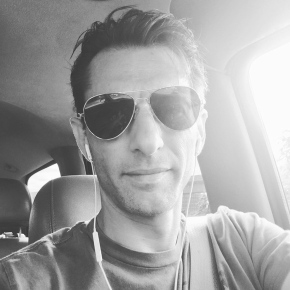 Peter Di pietrantonio - Poshmark Profile Picture of Peter Di pietrantonio (@dipietro) on Poshmark