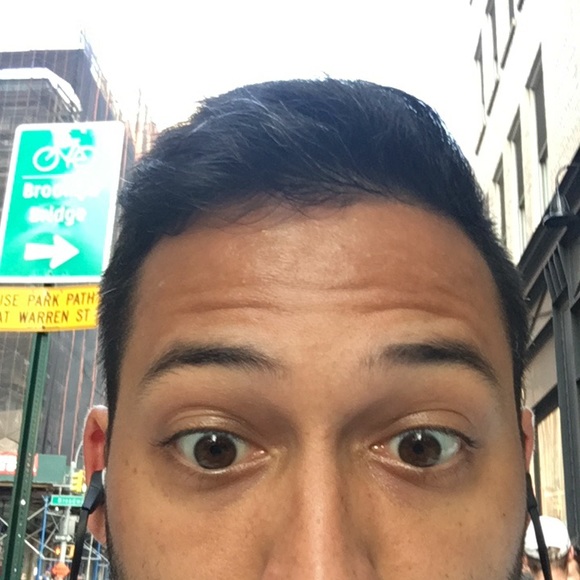 Profile Picture of Greg Weinstein (@gdw310) on Poshmark