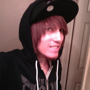 Profile Picture of Kennethc (@kennethkush) on Myspace